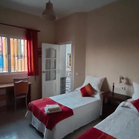 Holiday home Casa Vidrieras *